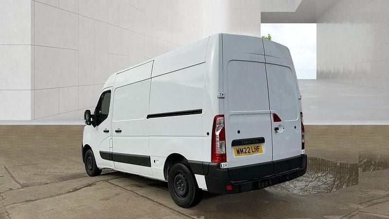 Used Renault Master Business 2022 White MPV