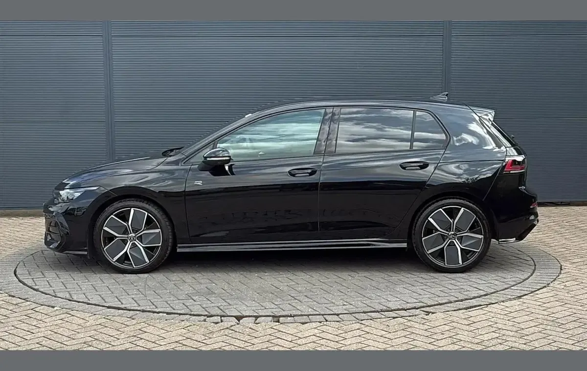 Used VW Golf VIII Black Edition 147 HP (108 kW) 2026 Black Hatchback