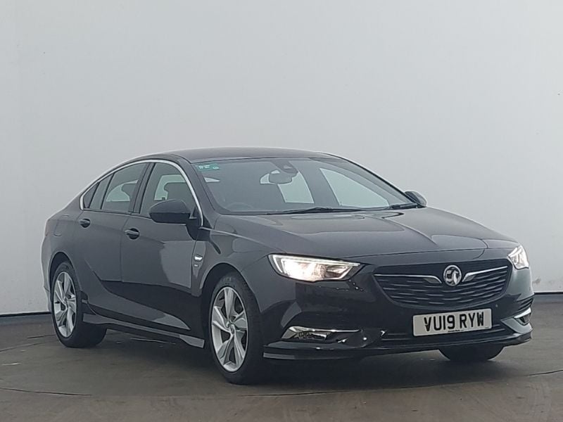 Black Used 2019 Vauxhall Insignia SRi Hatchback | £8,798 (Fair price) - Image 1/4
