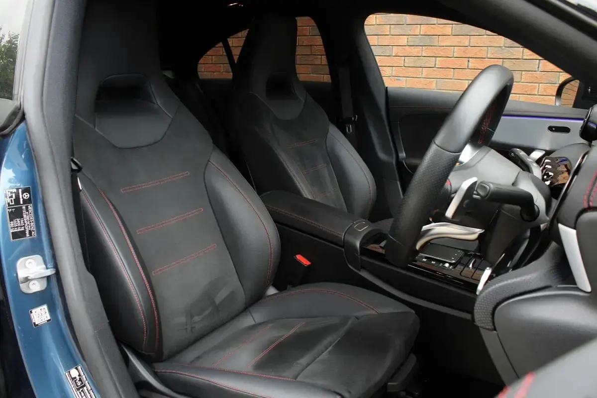Used Mercedes CLA180 AMG Line Premium 136 HP (100 kW) 2023 Blue Coupe