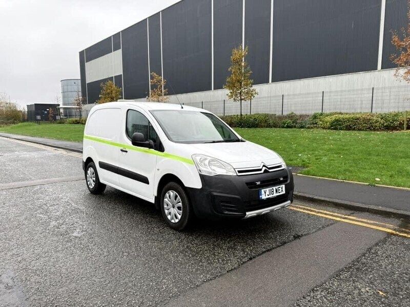 White Used 2018 Citroën Berlingo XTR MPV | £4,600 - Image 1/4