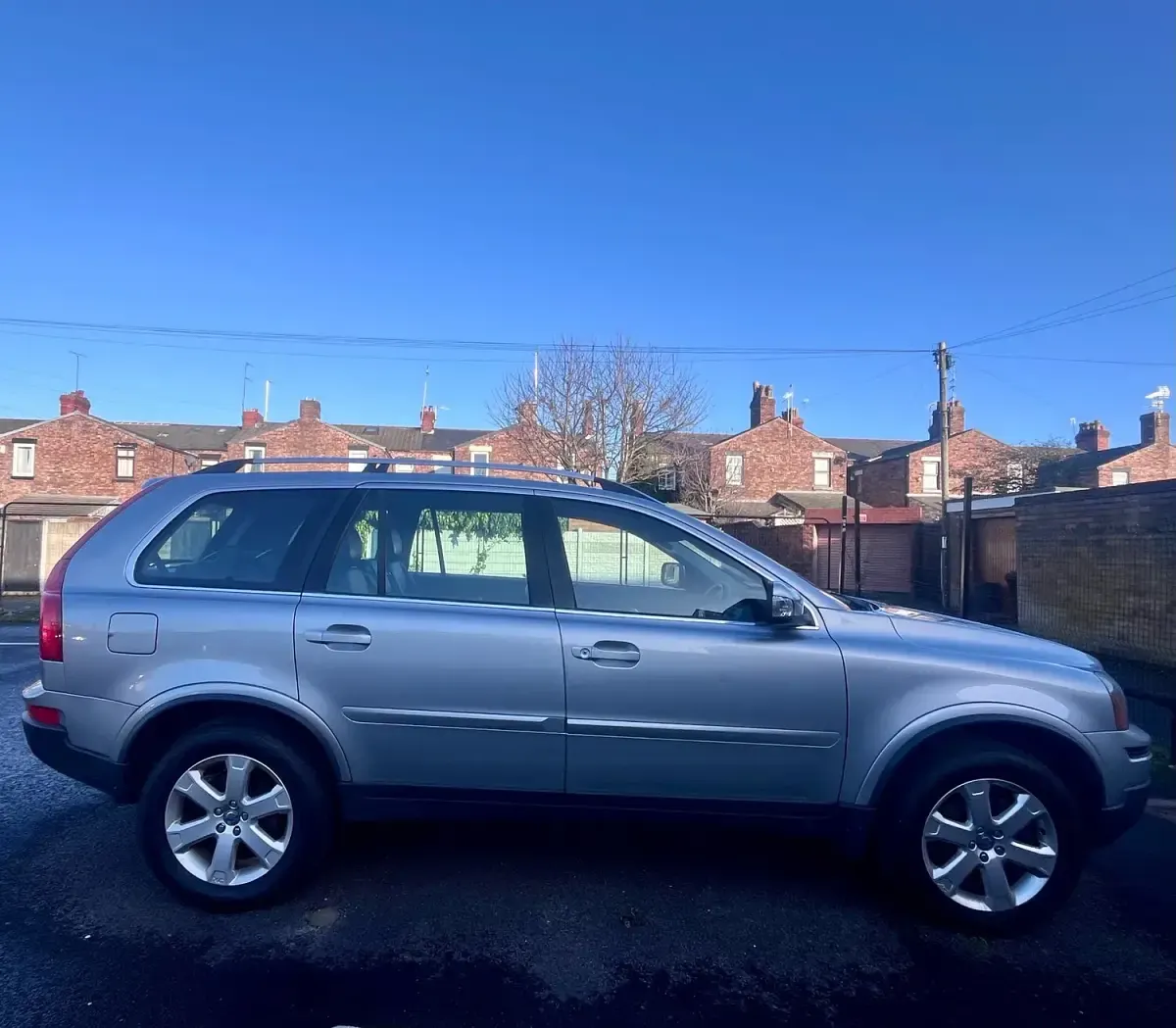 Used Volvo XC90 SE 200 HP (147 kW) 2011 Silver SUV