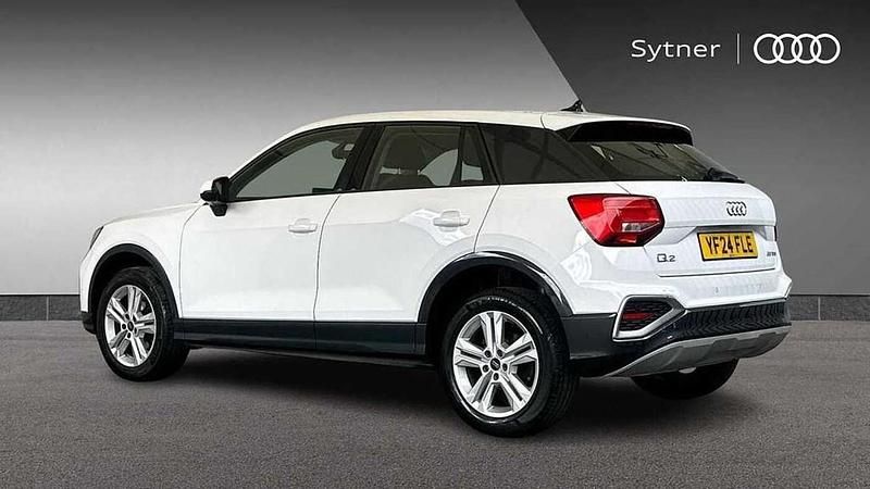 Begagnad Audi Q2 Sport 147 HK (108 kW) 2024 Vit SUV