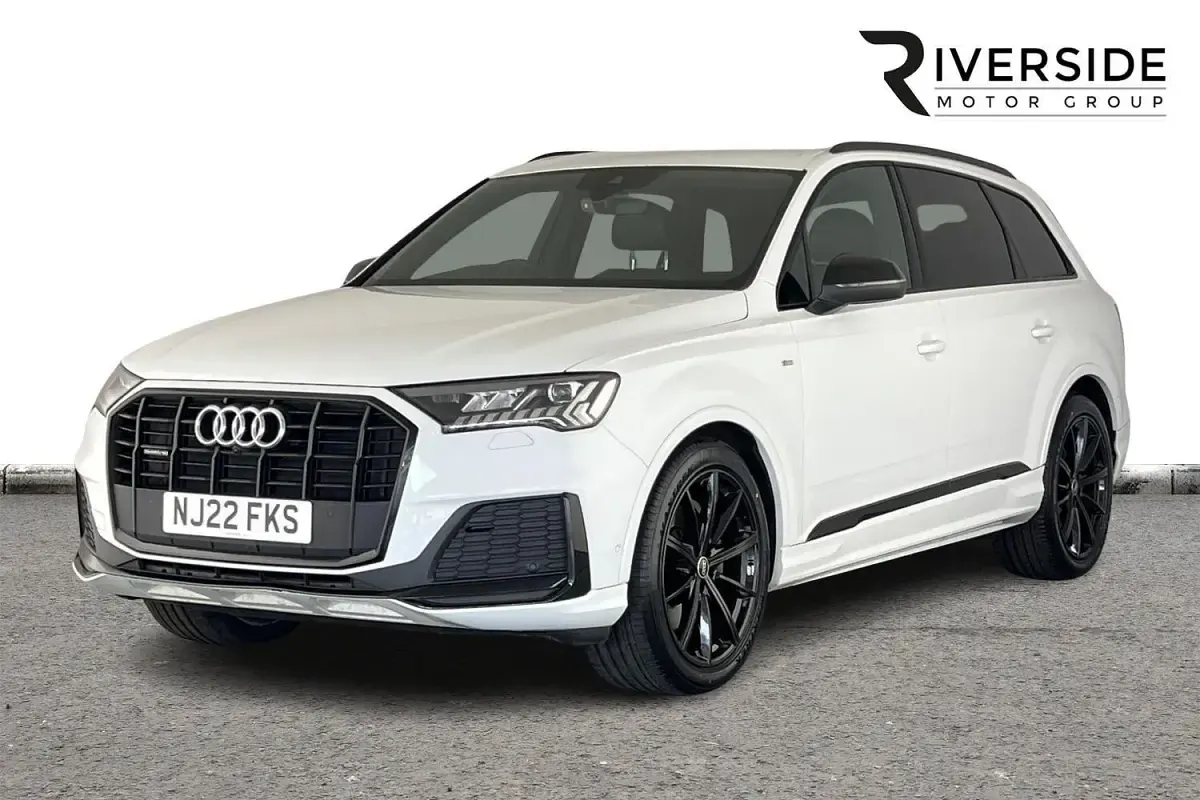 Used Audi Q7 Black Edition 286 HP (210 kW) 2022 White SUV