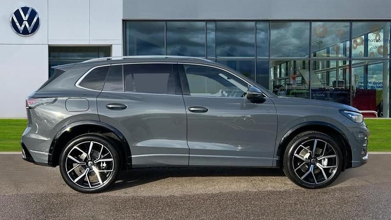 Used VW Tiguan R-line 272 HP (200 kW) 2026 Dolphin grey metallic SUV