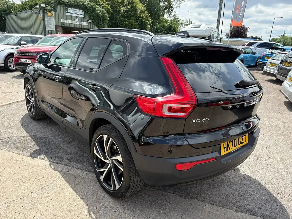 Used Volvo XC40 R-Design Pro 2020 Black SUV