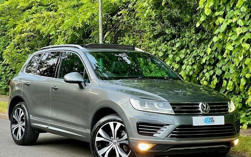 Used 2017 VW Touareg R-line SUV | £14,949 (Super price) - Image 1/4