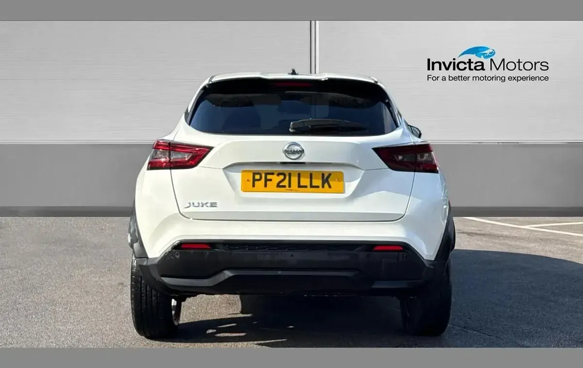Used Nissan Juke N-Connecta 114 HP (83 kW) 2021 White SUV