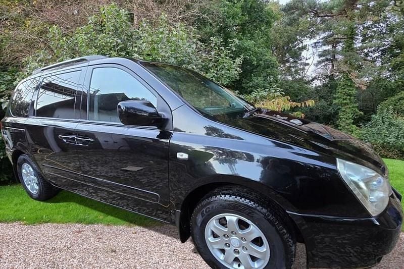 Black Used 2010 Kia Sedona MPV | £5,495 - Image 1/1