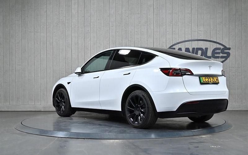 Used Tesla Model Y RWD 219 kW (299 HP) 2023 White SUV