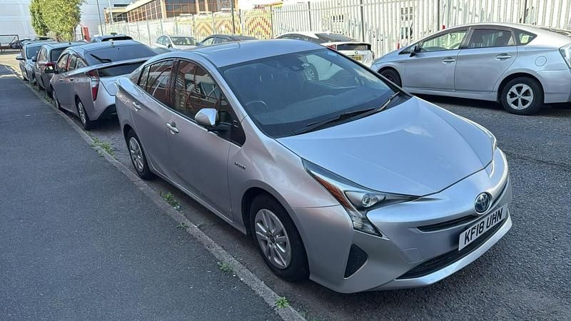 Usado Toyota Prius 2018 Plateado Utilitario