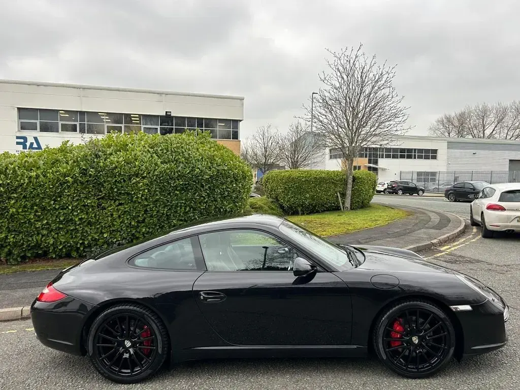 Used Porsche 911S 385 HP (283 kW) 2010 Black Coupe