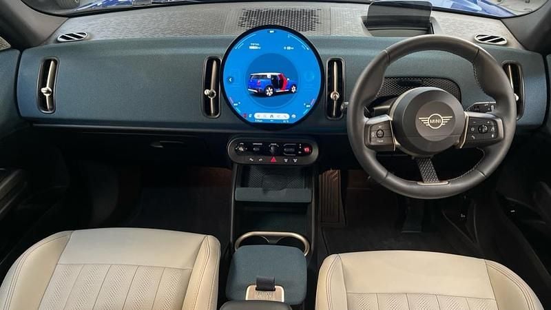 Used Mini Countryman Exclusive 170 HP (125 kW) 2025 Blue SUV