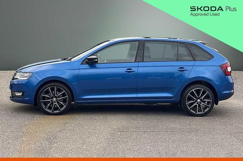 Used Skoda Rapid 81 HP (59 kW) 2018 Race blue metallic Hatchback