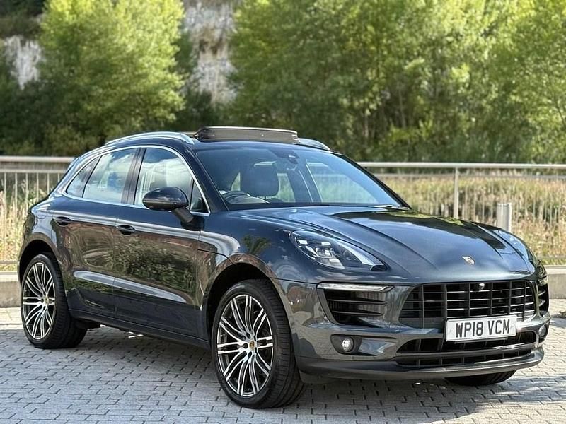 Grey Used 2018 Porsche Macan SUV | £25,990 (Fair price) - Image 1/4