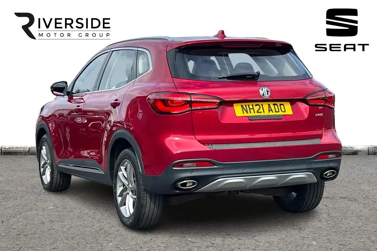 Used MG HS Excite 162 HP (119 kW) 2021 Farringdon red SUV