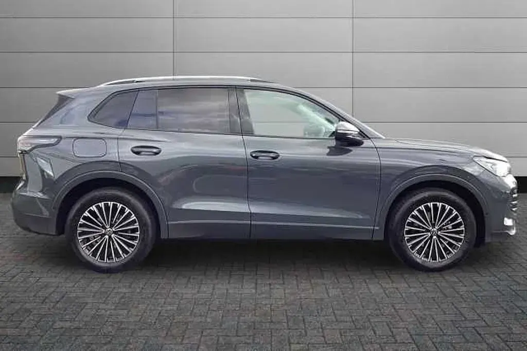 Used VW Tiguan Match 150 HP (110 kW) 2025 Dolphin grey SUV