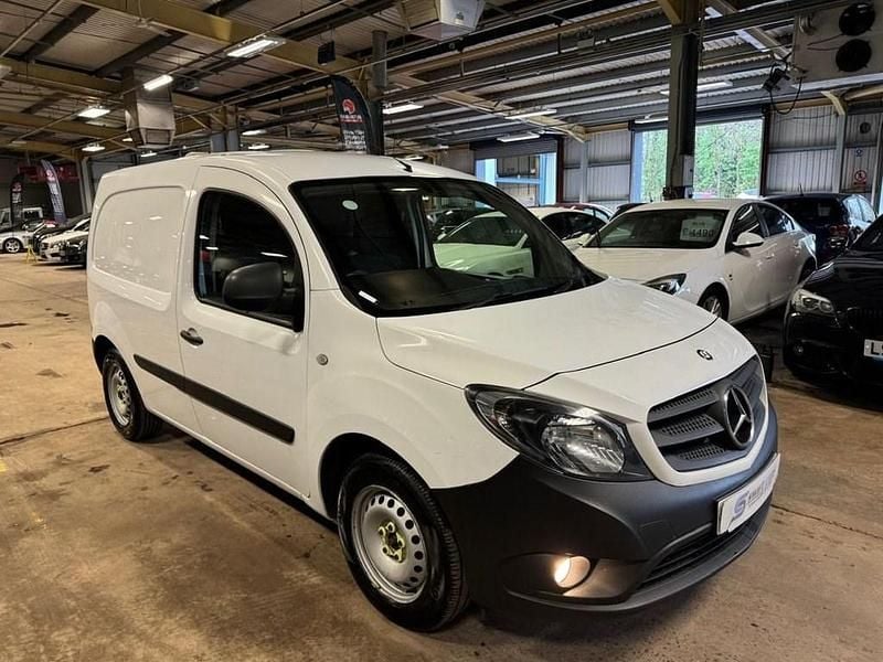 Used Mercedes Citan 109 90 HP (66 kW) 2018 White Van