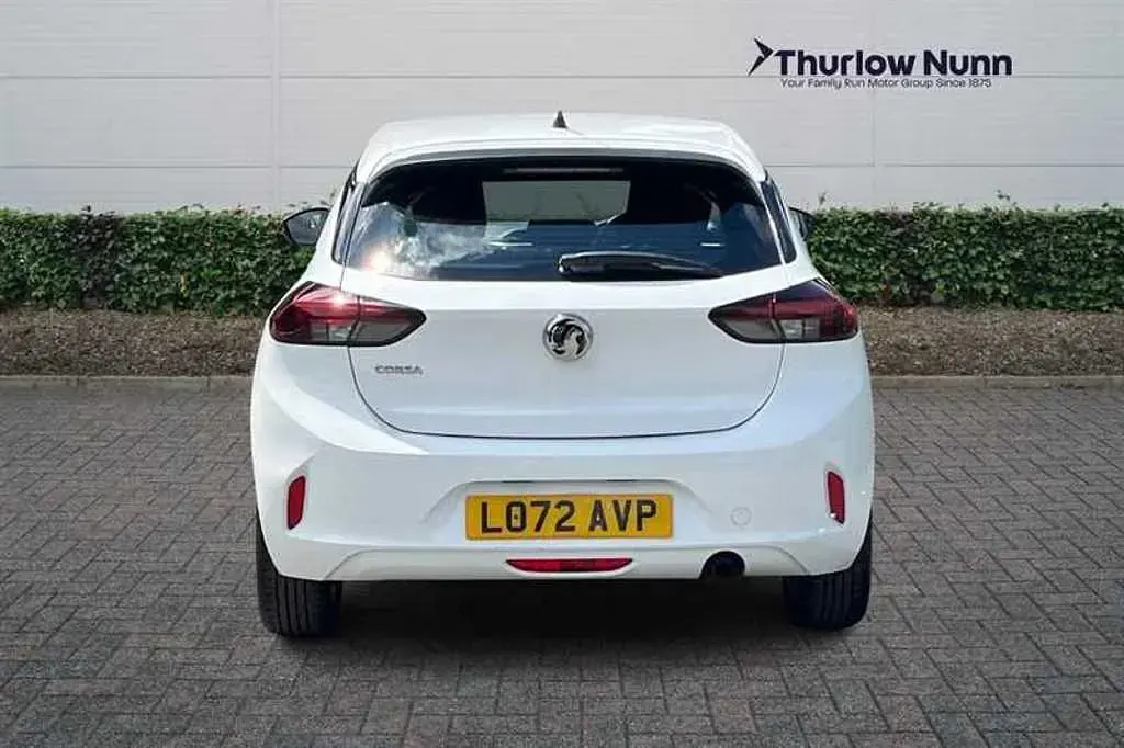 Used Vauxhall Corsa Design Edition 75 HP (55 kW) 2022 Jade white Hatchback