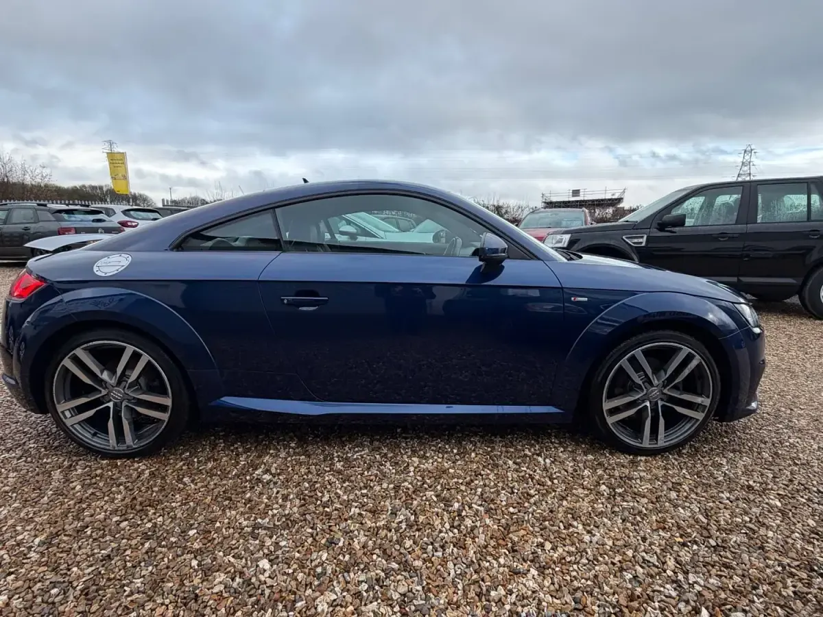 Begagnad Audi TT S-Line 2015 Blå Sportkupé