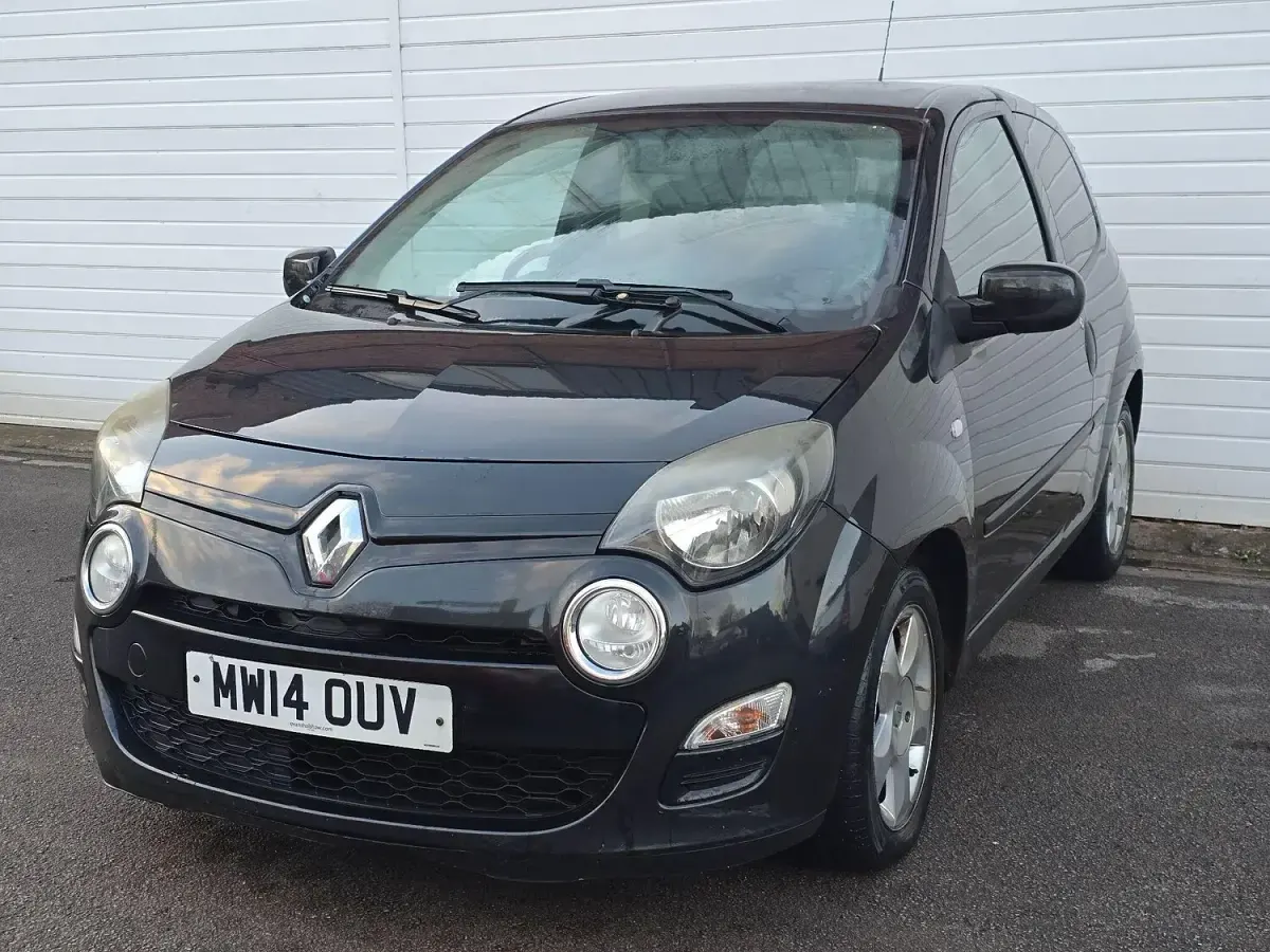 Used Renault Twingo Dynamique 75 HP (55 kW) 2014 Black Hatchback