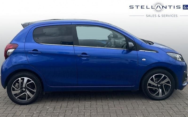 Used Peugeot 108 Allure 72 HP (52 kW) 2022 Hatchback