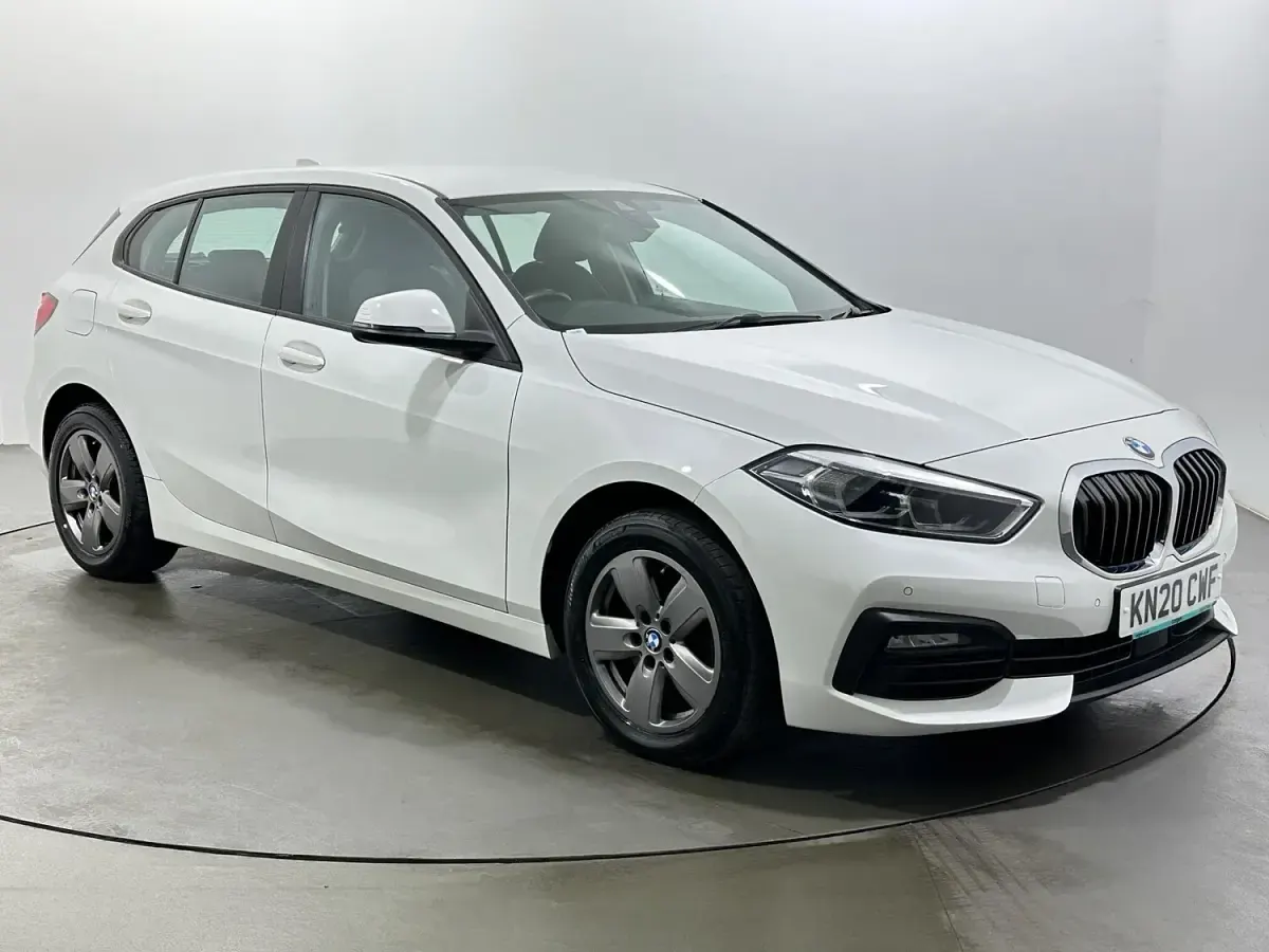 Used BMW 118 Comfort Edition 140 HP (102 kW) 2020 Hatchback