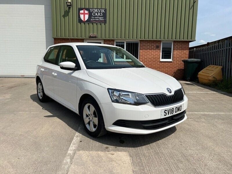 White Used 2018 Skoda Fabia SE Hatchback | £7,995 (Good price) - Image 1/4