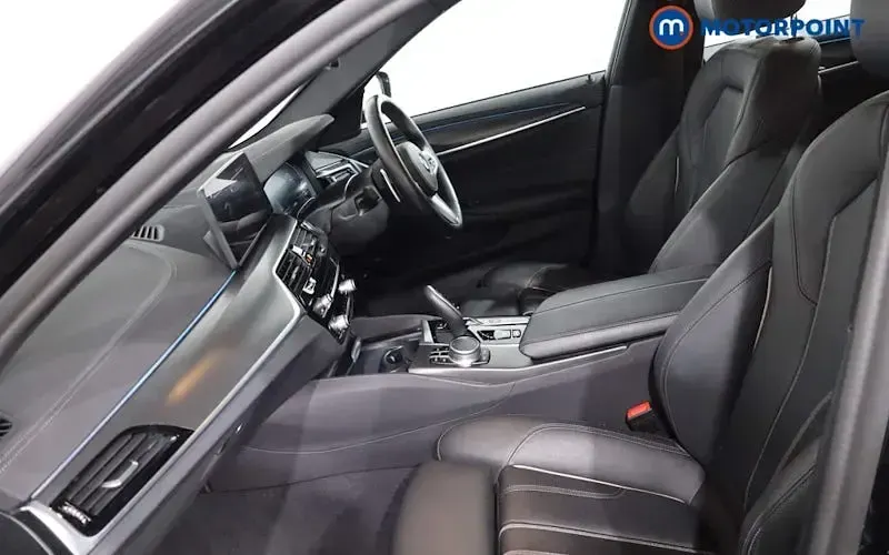 Used BMW 530e M Sport 292 HP (214 kW) 2021 Black Estate