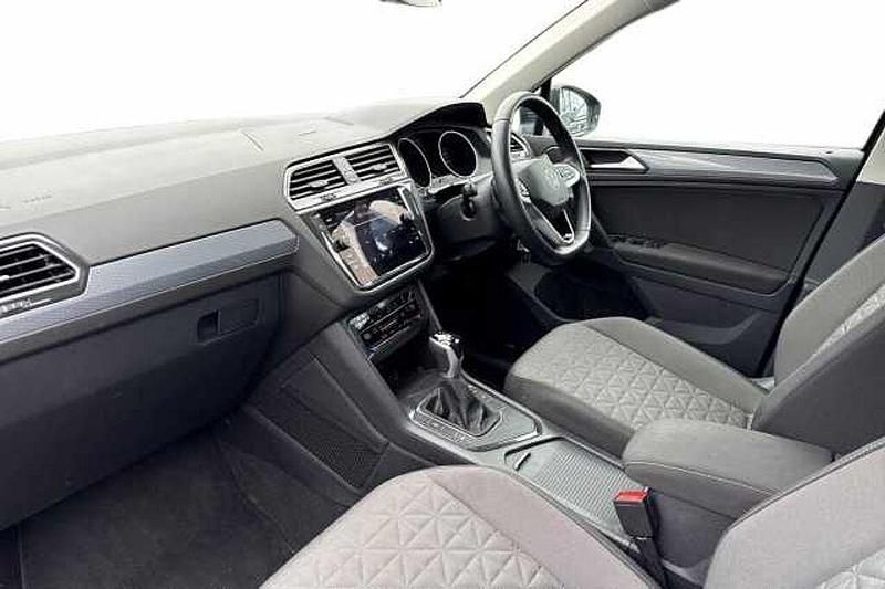 Used VW Tiguan Life 150 HP (110 kW) 2022 Grey SUV