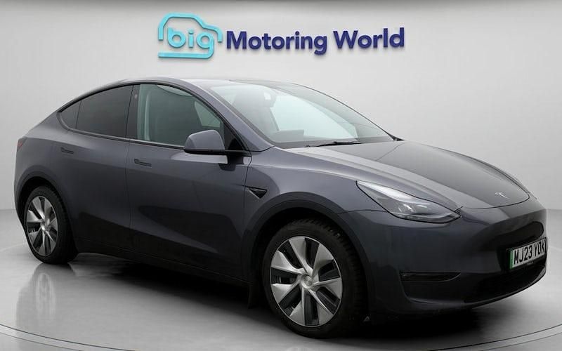 Used 2025 Tesla Model Y Long Range AWD SUV | £24,500 (Super price) - Image 1/4