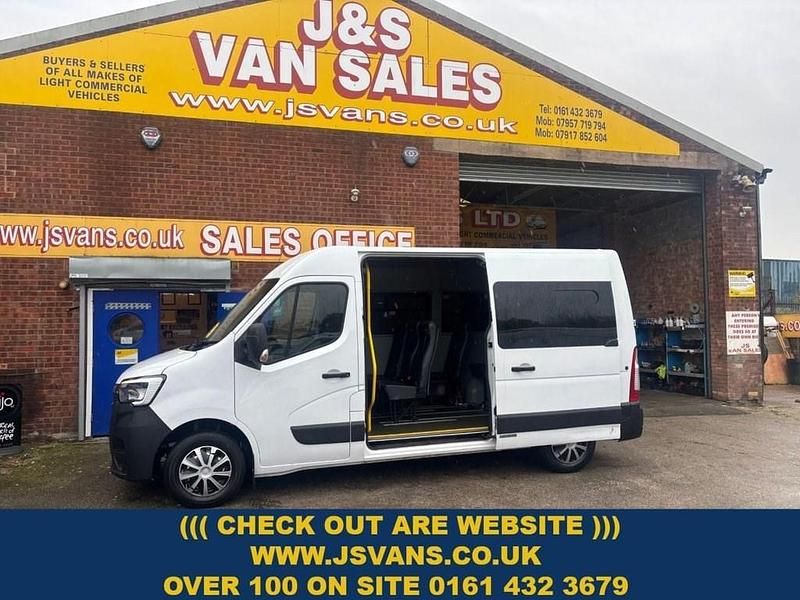White Used 2020 Renault Master Van | £12,995 (Expensive) - Image 1/4