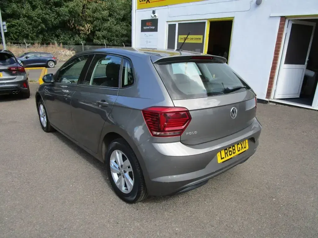 Used VW Polo SE 65 HP (47 kW) 2018 Grey Hatchback