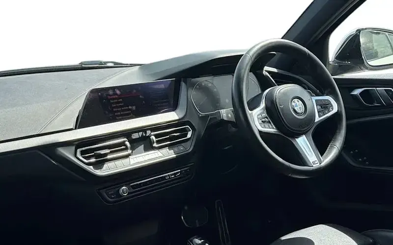 Used BMW 120 M Sport 190 HP (139 kW) 2020 White Hatchback