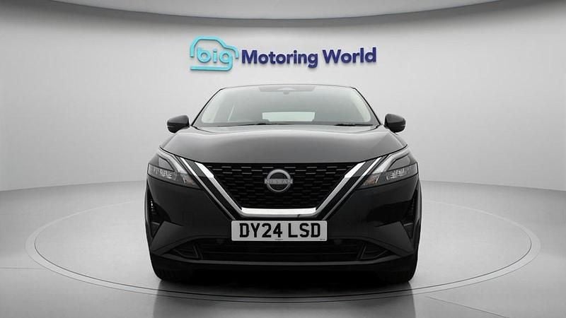 Used Nissan Qashqai Acenta Premium 140 HP (102 kW) 2024 Black SUV