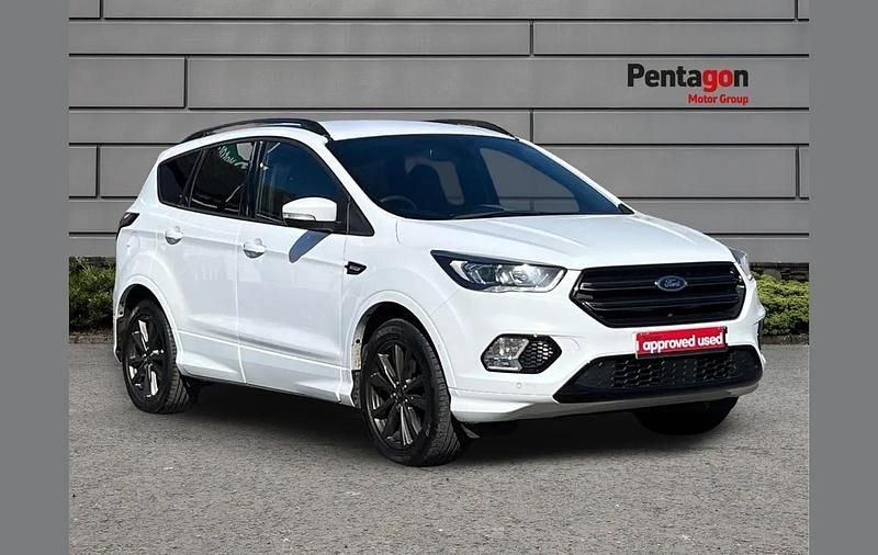 Used Ford Kuga ST-Line 150 HP (110 kW) 2019 White SUV