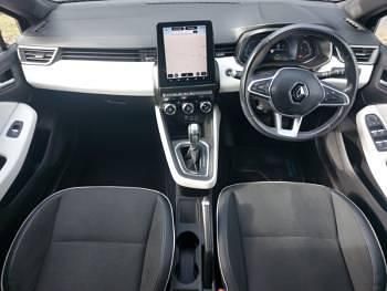 Used Renault Clio V Version S 140 HP (102 kW) 2020 Black Hatchback