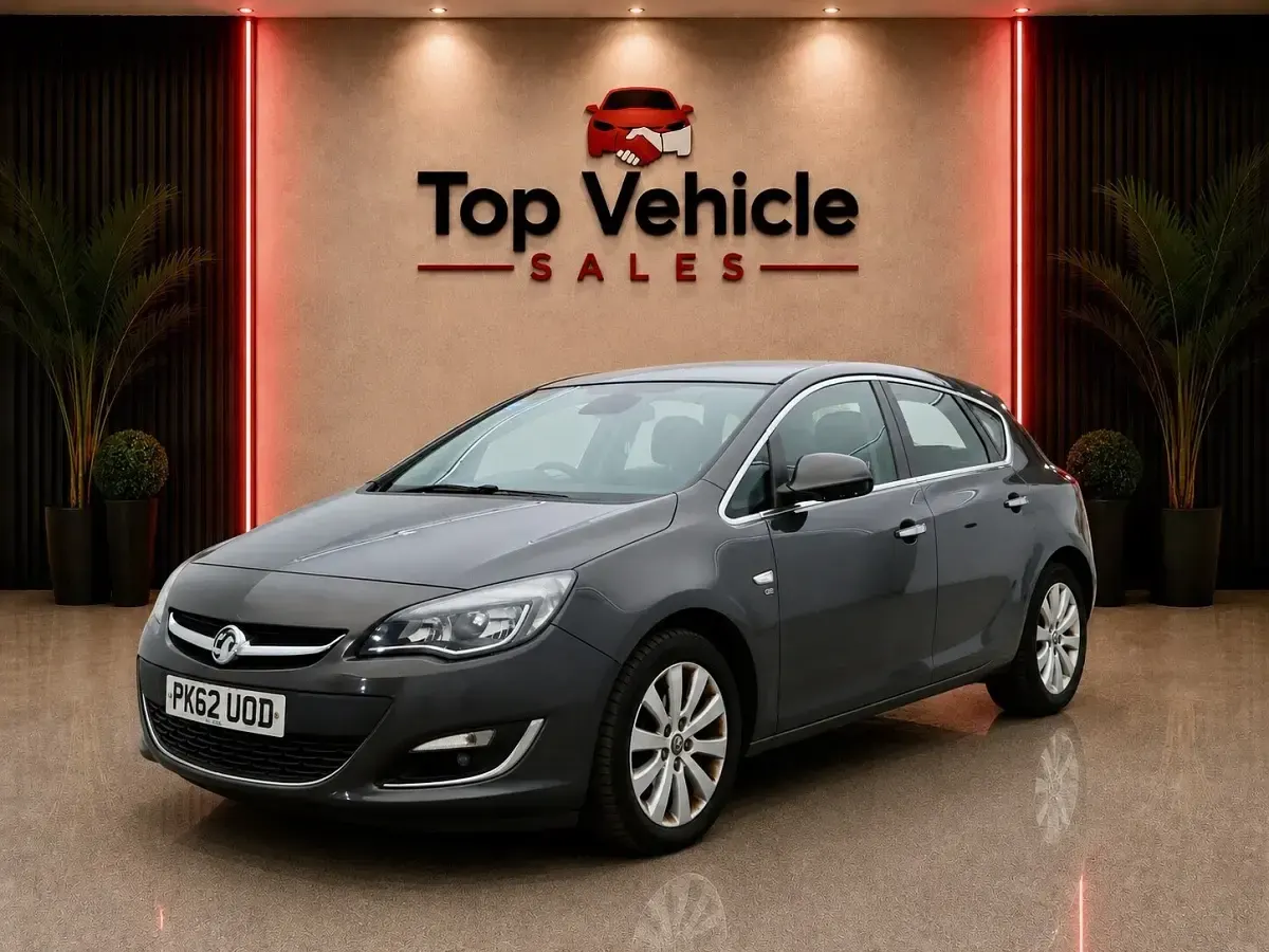 Used Vauxhall Astra Elite 165 HP (121 kW) 2012 Grey Hatchback