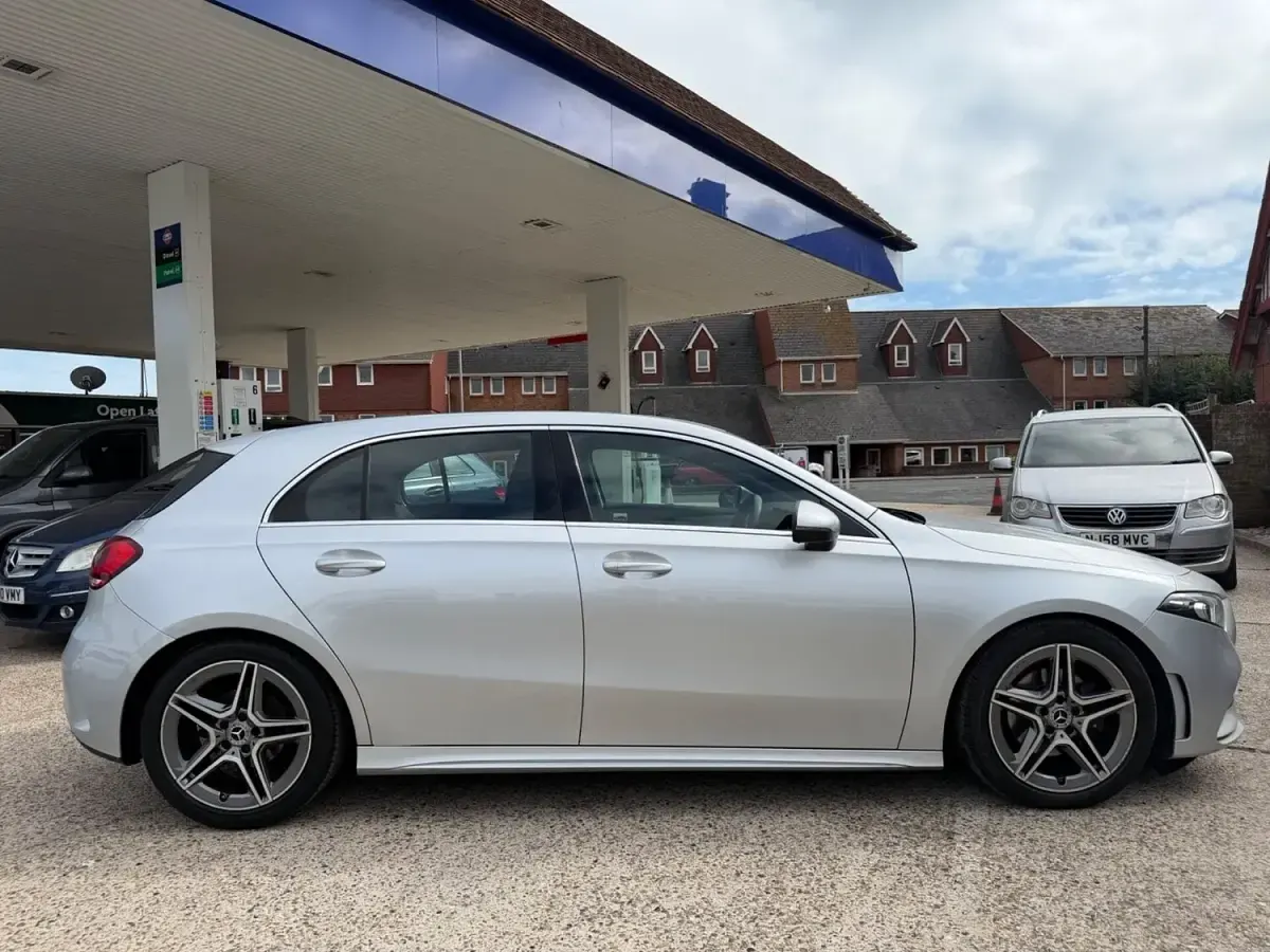 Used Mercedes A180 AMG line 116 HP (85 kW) 2018 Silver Hatchback