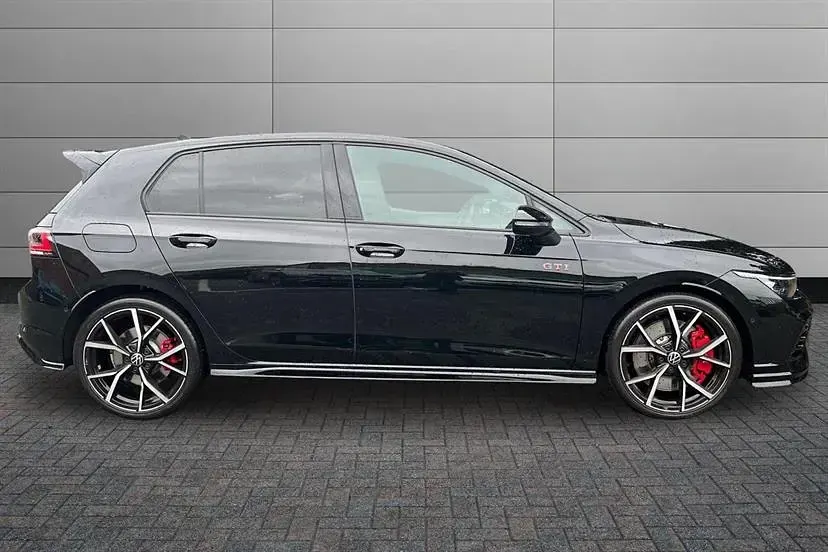 Used VW Golf VIII GTI Clubsport 300 HP (220 kW) 2026 Black Hatchback