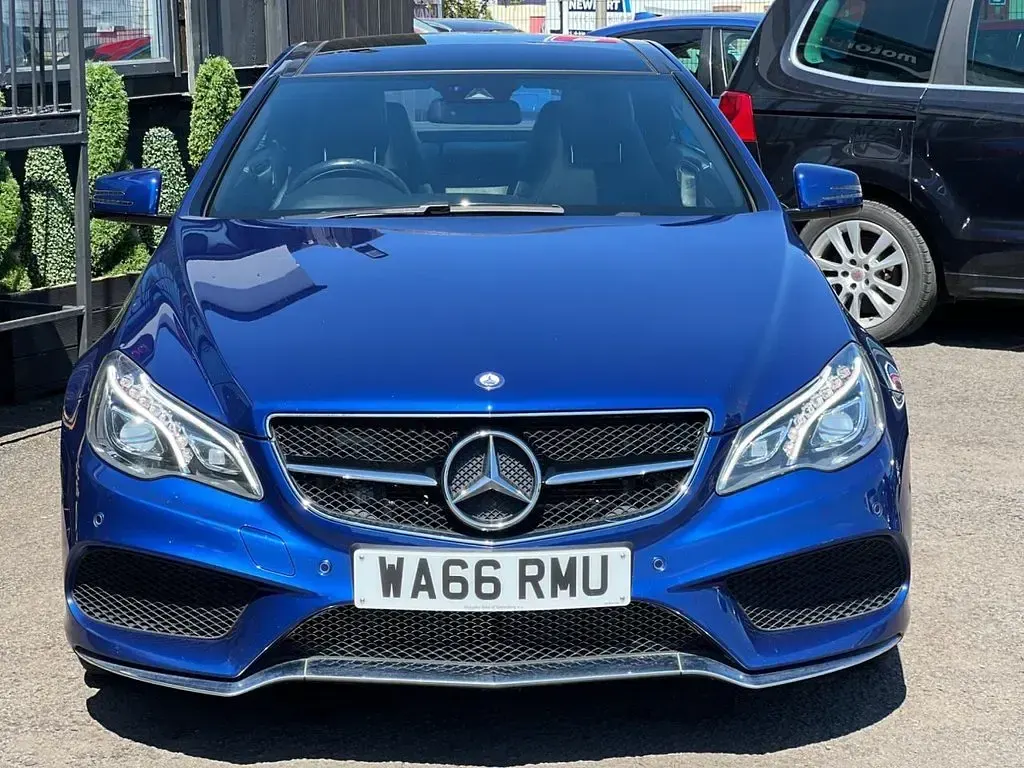 Used Mercedes E220 AMG line 177 HP (130 kW) 2016 Blue Coupe