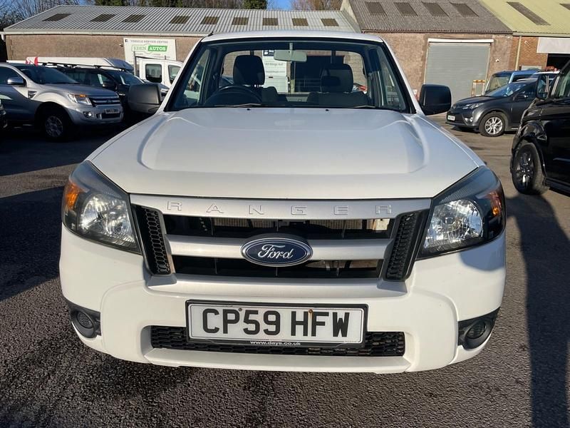Used Ford Ranger XL 143 HP (105 kW) 2010 White Pickup