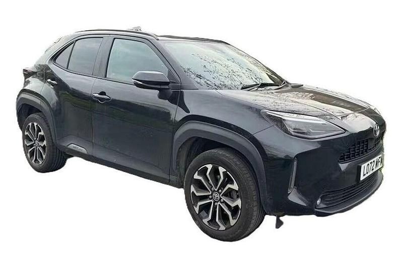 Used Toyota Yaris Hybrid Design 2022 SUV