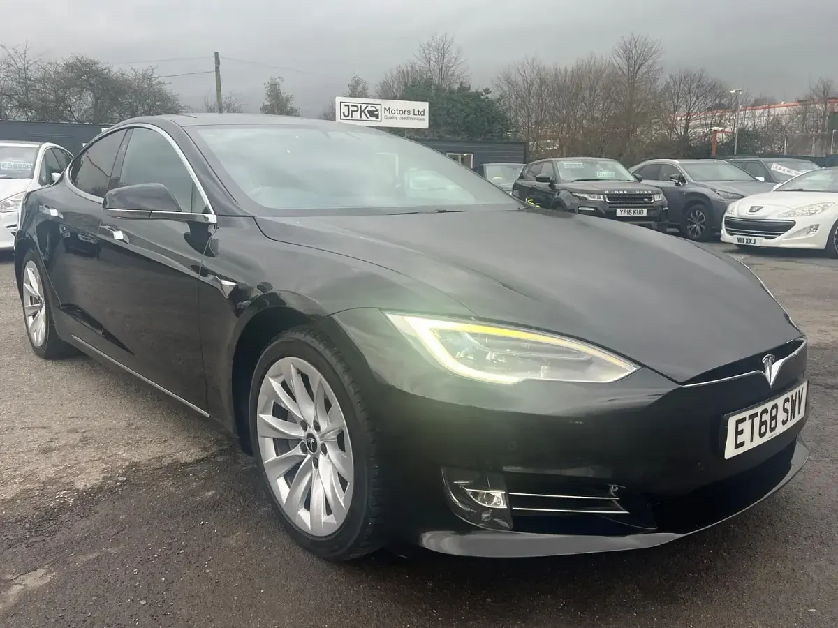 Used Tesla Model S 450 kW (613 HP) 2018 Black Hatchback