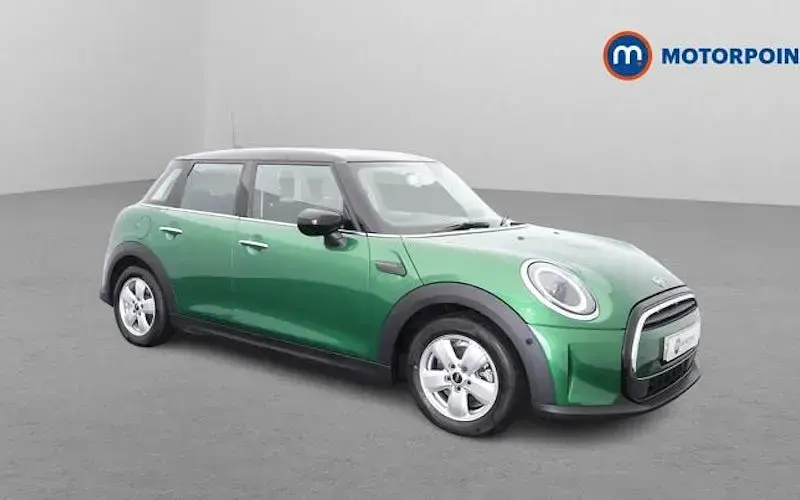 Used Mini Cooper Classic 136 HP (100 kW) 2022 Hatchback