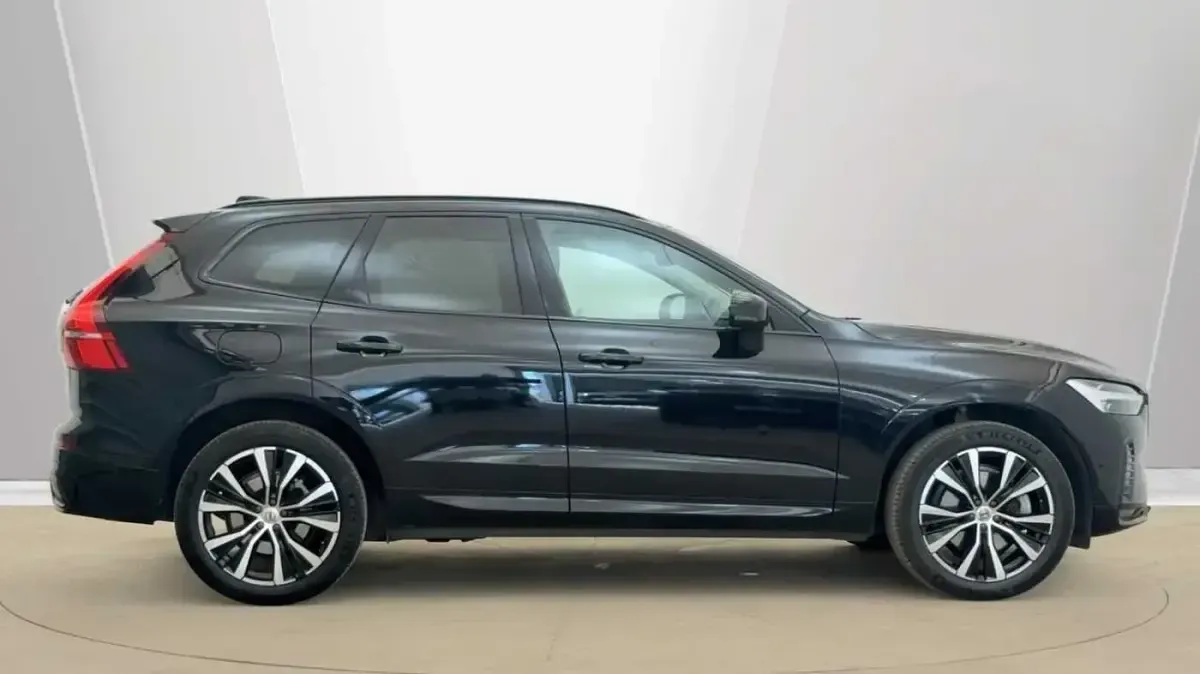 Used Volvo XC60 Plus 247 HP (181 kW) 2023 SUV