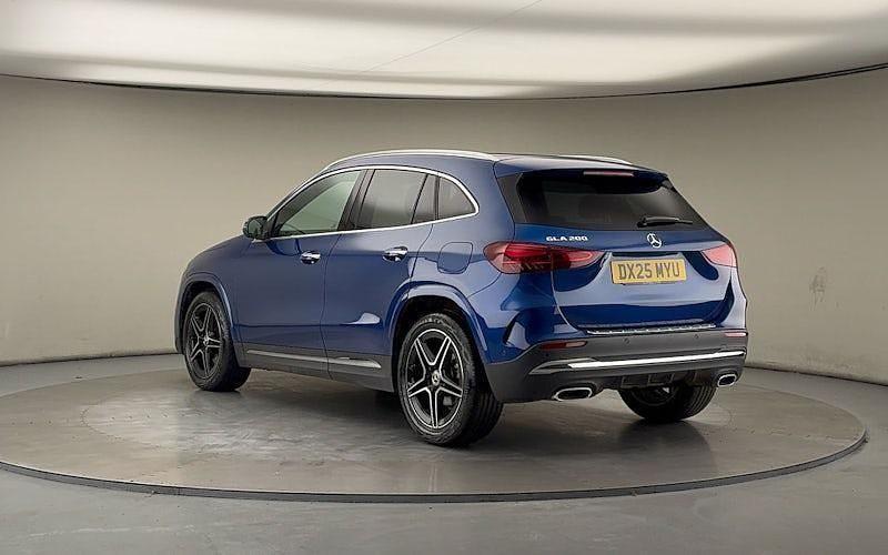 Used Mercedes GLA200 Executive 163 HP (119 kW) 2025 SUV