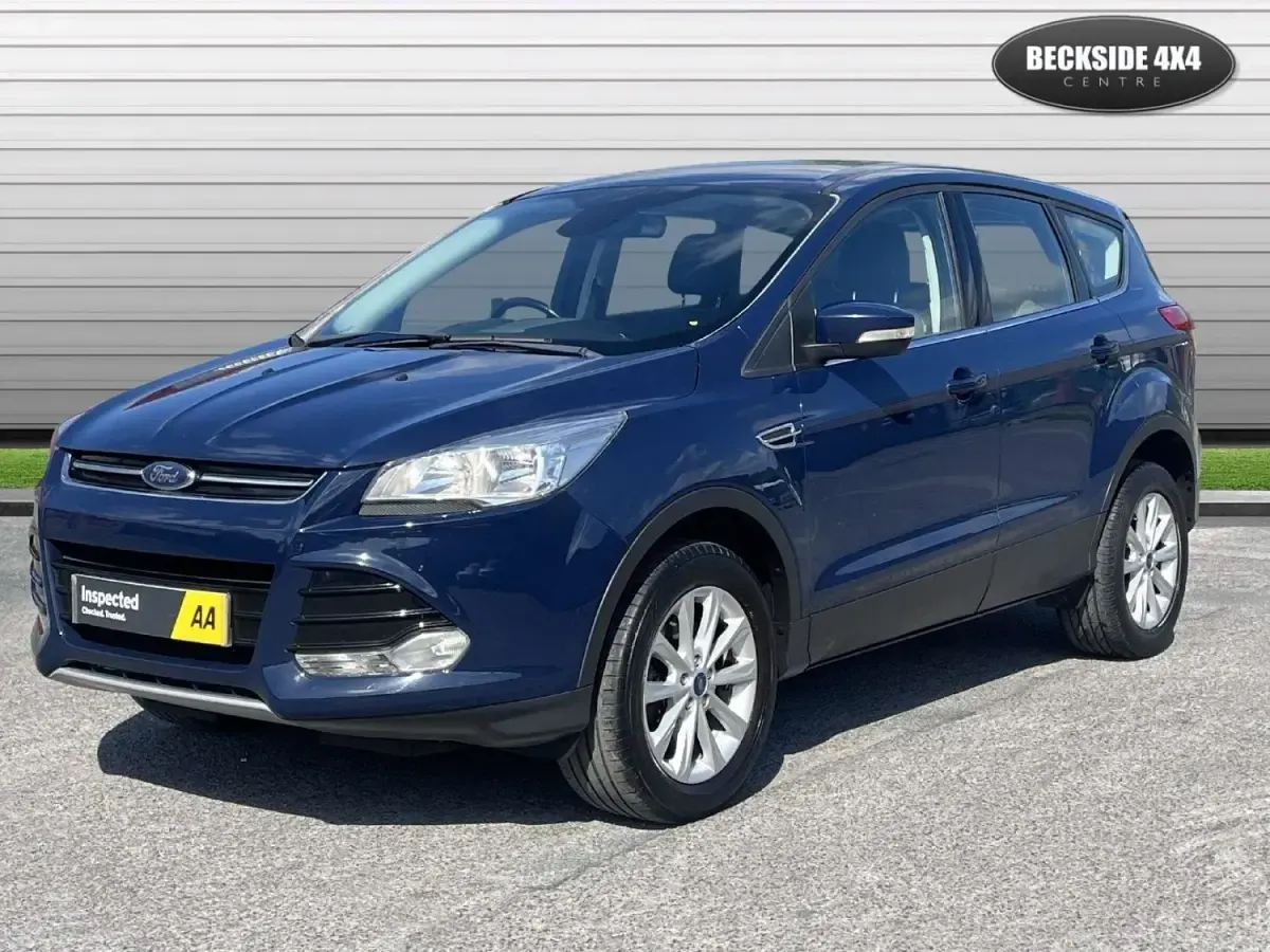 Usado Ford Kuga Titanium 150 CV (110 kW) 2016 Azul SUV