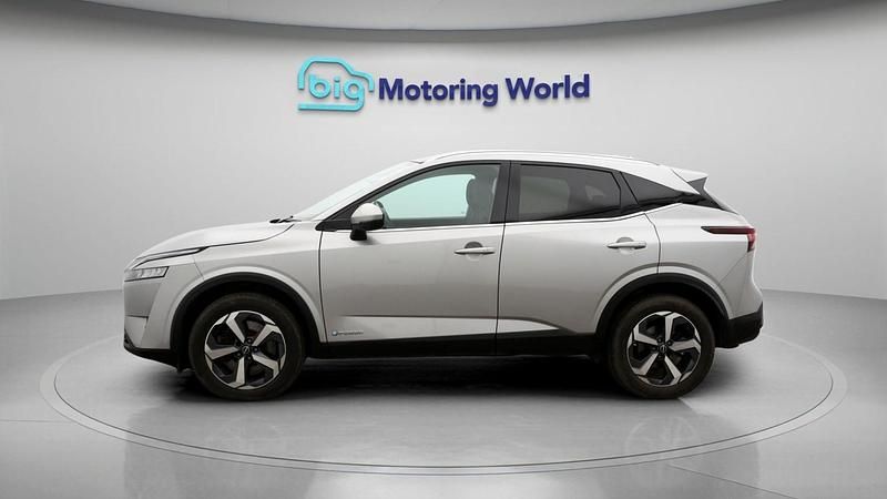 Used Nissan Qashqai N-Connecta 190 HP (139 kW) 2023 Silver SUV