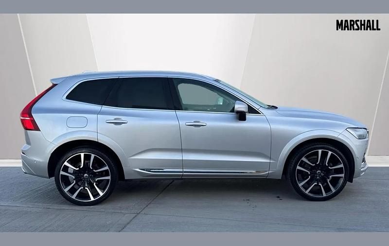 Used Volvo XC60 Inscription 197 HP (144 kW) 2019 Silver SUV